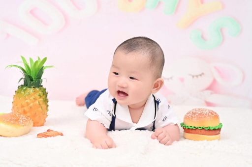 余江宝宝在妈妈肚子里